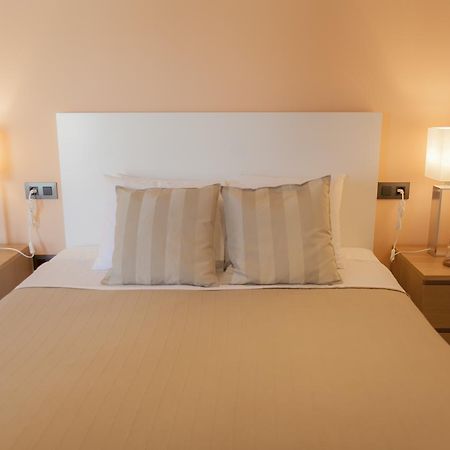 Hotel Novomar Chiclana de la Frontera Dış mekan fotoğraf